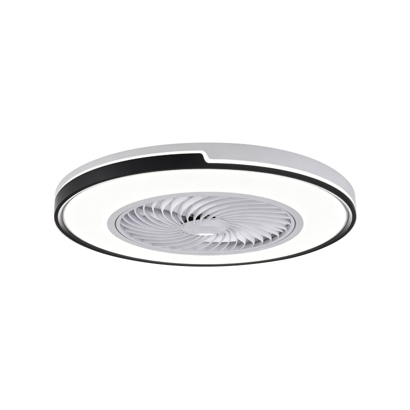 Zapuštěný stropní ventilátor se světlem