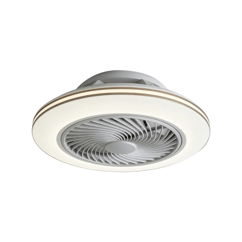 Zapuštěný stropní ventilátor se světlem