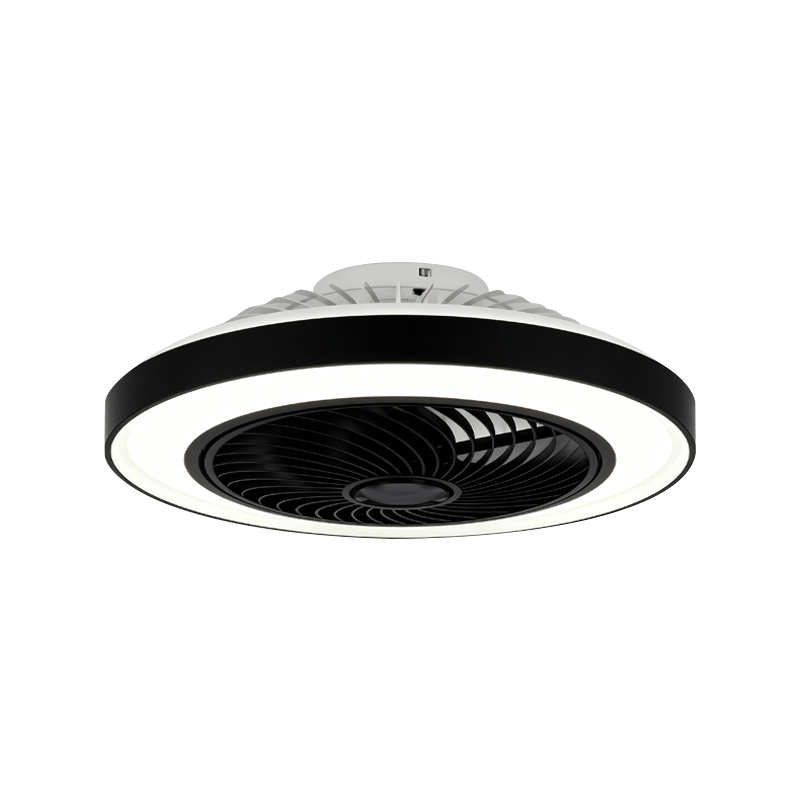 Zapuštěný stropní ventilátor se světlem