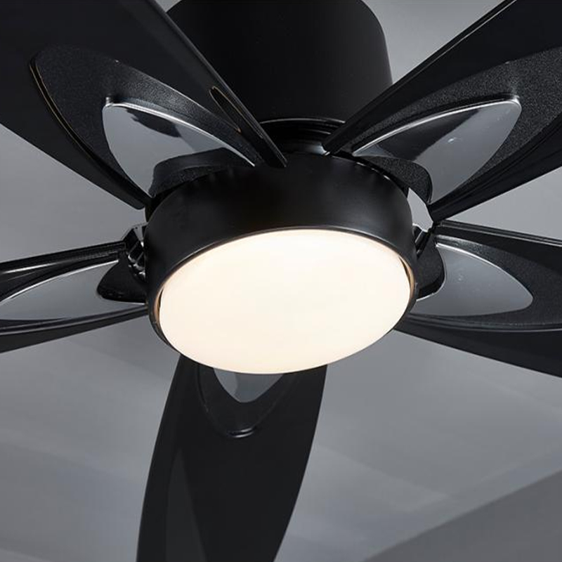 Velký stropní ventilátor s ABS lopatkami se světlem