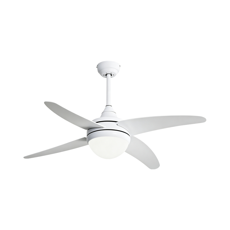 Překližkový stropní ventilátor se světlem Překližkový stropní ventilátor se světlem