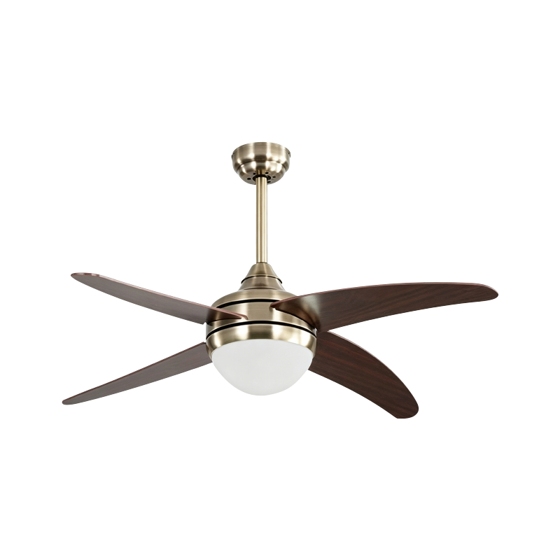 Překližkový stropní ventilátor se světlem Překližkový stropní ventilátor se světlem